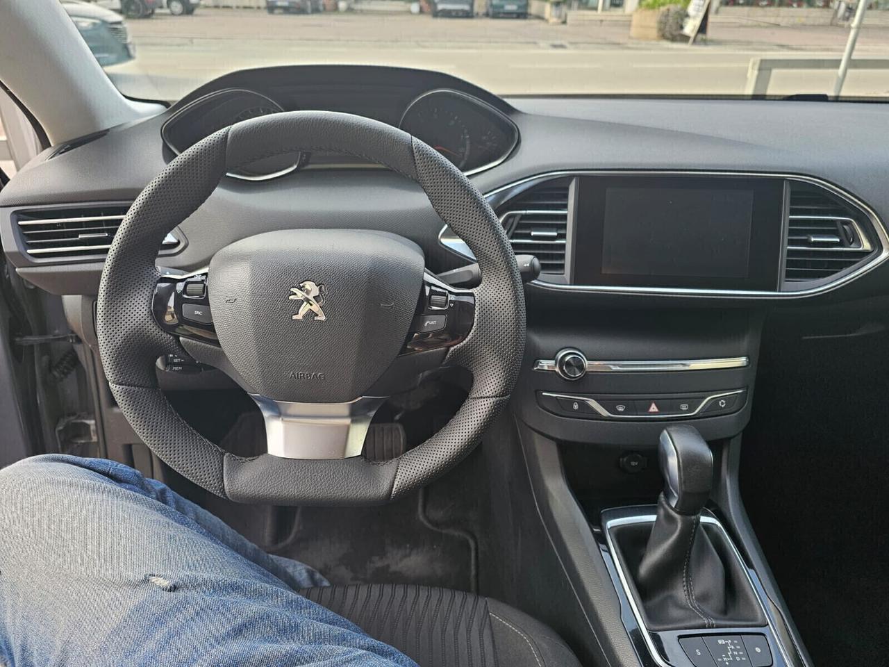 Peugeot 308 BlueHDi 120 EAT6 SW Business