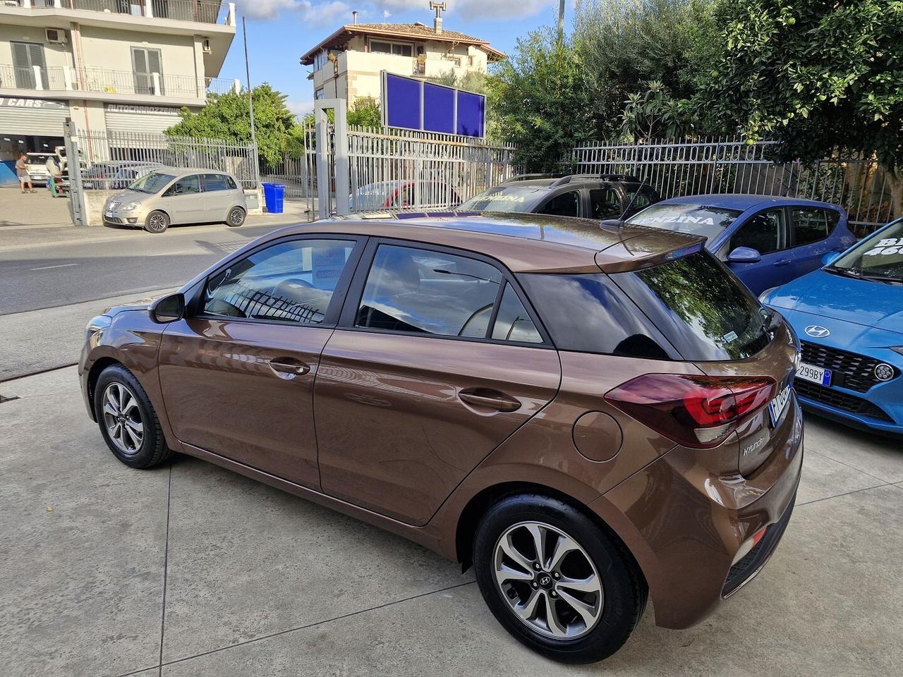HYUNDAI I20 1.2 CONNECTILNE 75CV ANNO 10/2019