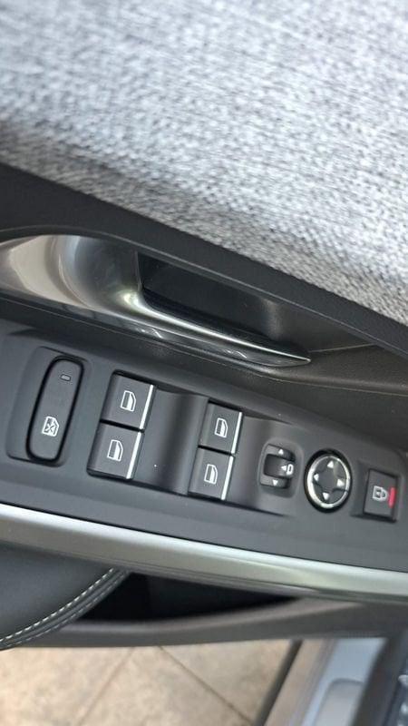 Peugeot 3008 Hybrid 145 e-DCS6 GT LINE