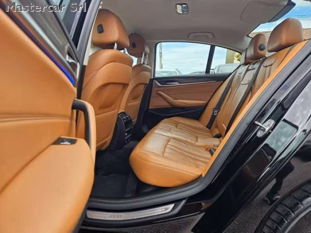 BMW 520 Serie 5 G30 2020 Berlina 520d mhev 48V Luxury auto
