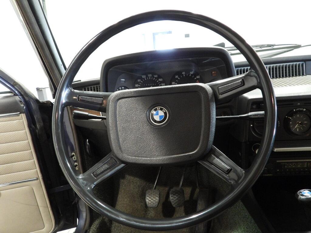 BMW Serie 3 2 Porte 520i E12