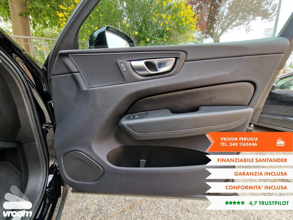 VOLVO XC60 B4 2022 2.0D 197CV HIBRID Plus Dark