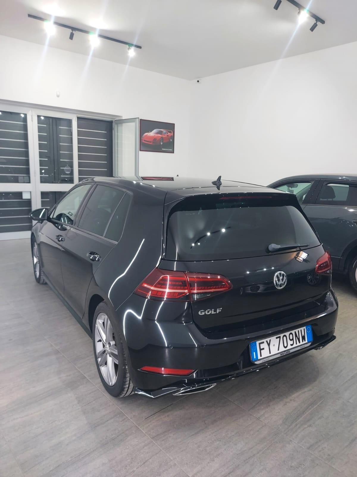 Volkswagen Golf 1.6 TDI 115 CV 5p. R-LINE 2019