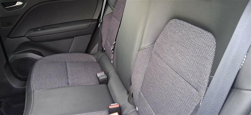 Renault Captur 1.6 Hybrid Intens E-Tech Auto