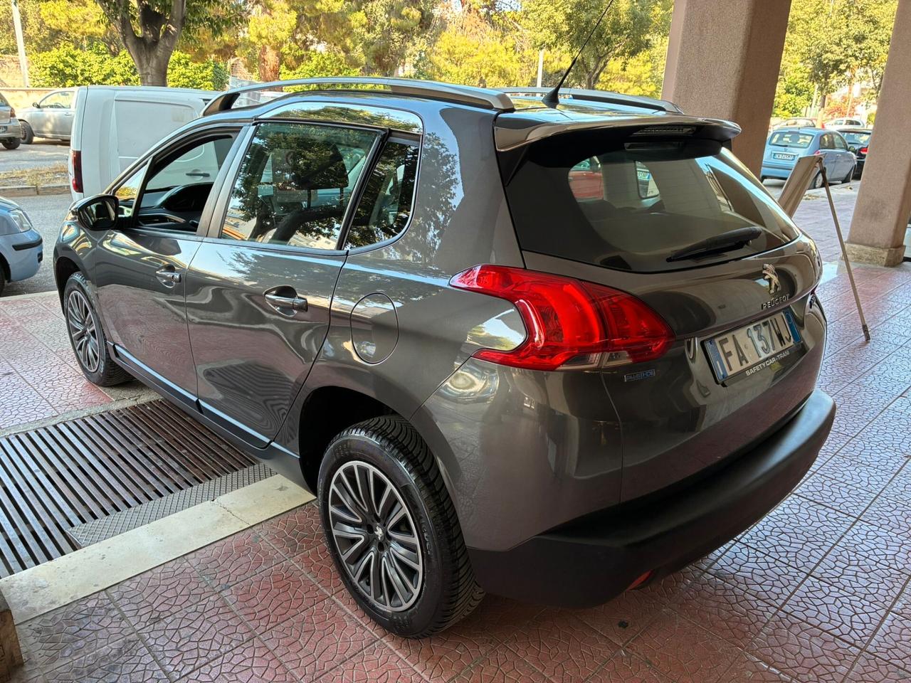 Peugeot 2008HDi 100cv perfetta garantita-15