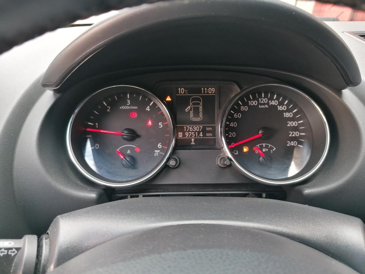 Nissan Qashqai 1.5 dCi DPF Tekna(full optional)