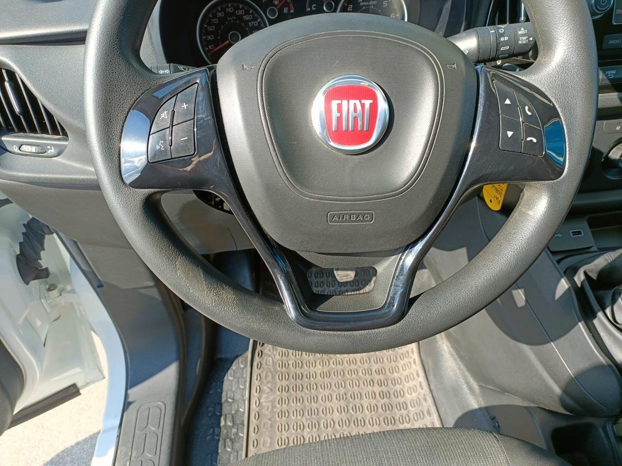 FIAT DOBLO CARGO 1.6 MJT SX 3 POSTI FURGONE 105 CV EURO 6D