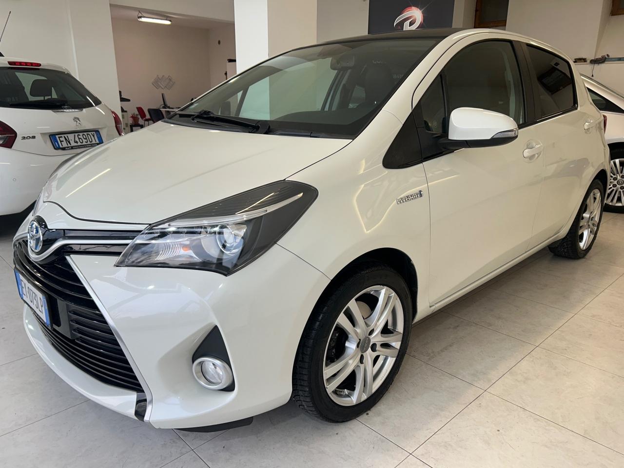 Toyota Yaris 1.5 Hybrid 55kw AUTOMATICA