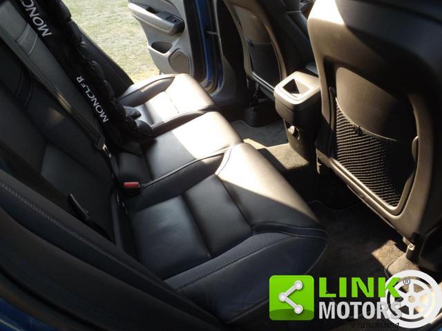 VOLVO XC60 allestimento R-design ben tenuta e manutentata