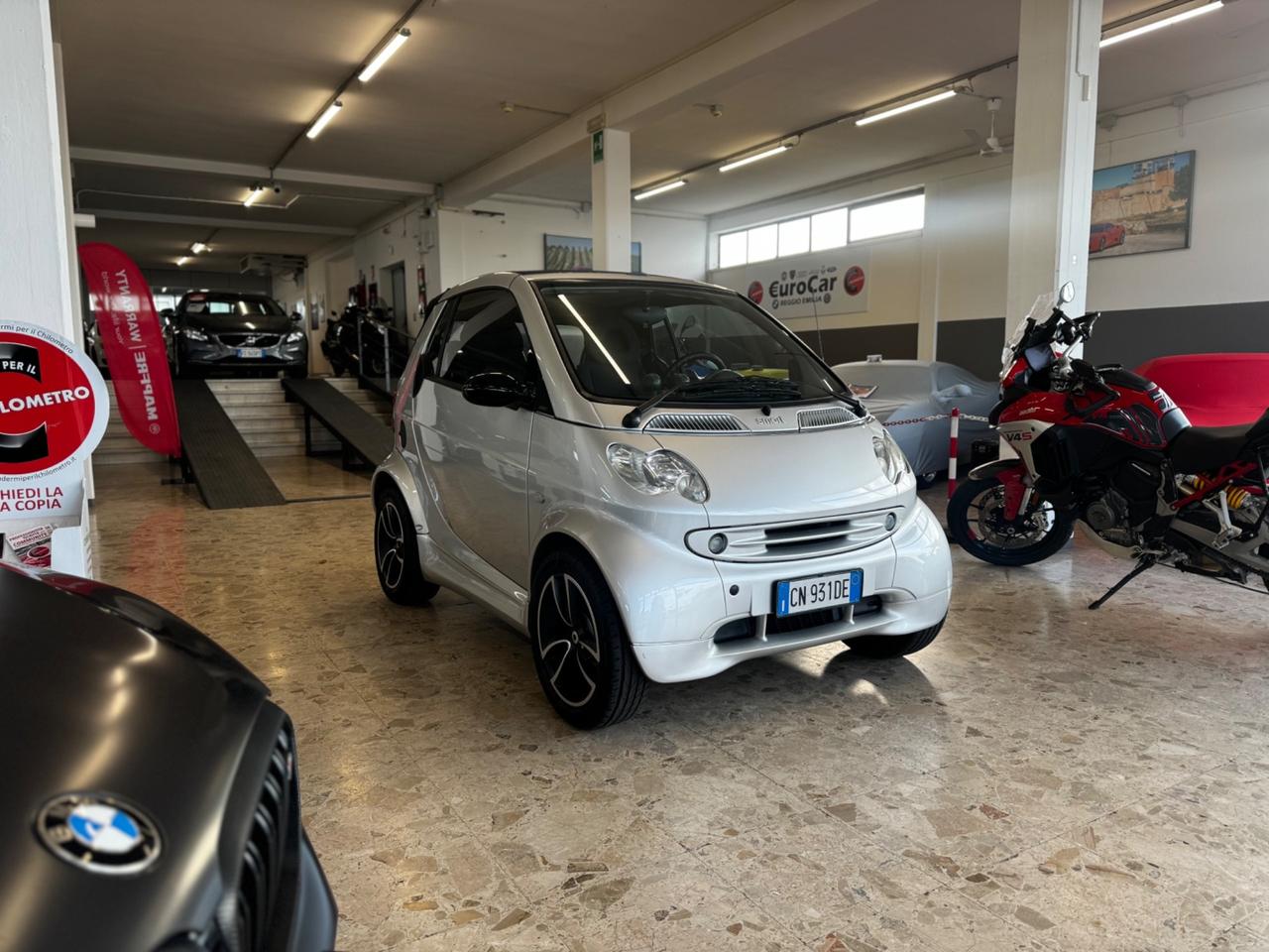 Smart ForTwo 700 cabrio passion 01/2004 inscrivibile Storica