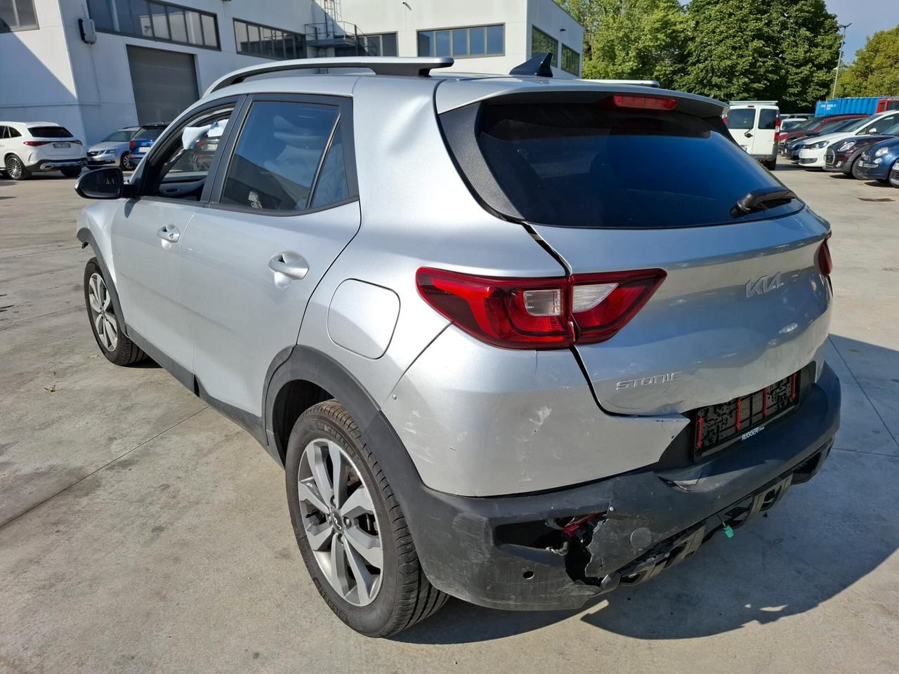 Kia Stonic 1.2 GPL - SINISTRATA