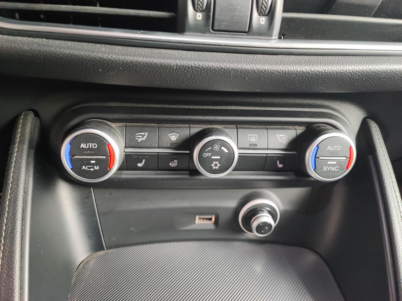 Alfa Romeo Stelvio 2.2 Turbodiesel 210 CV AT8 Q4 Super