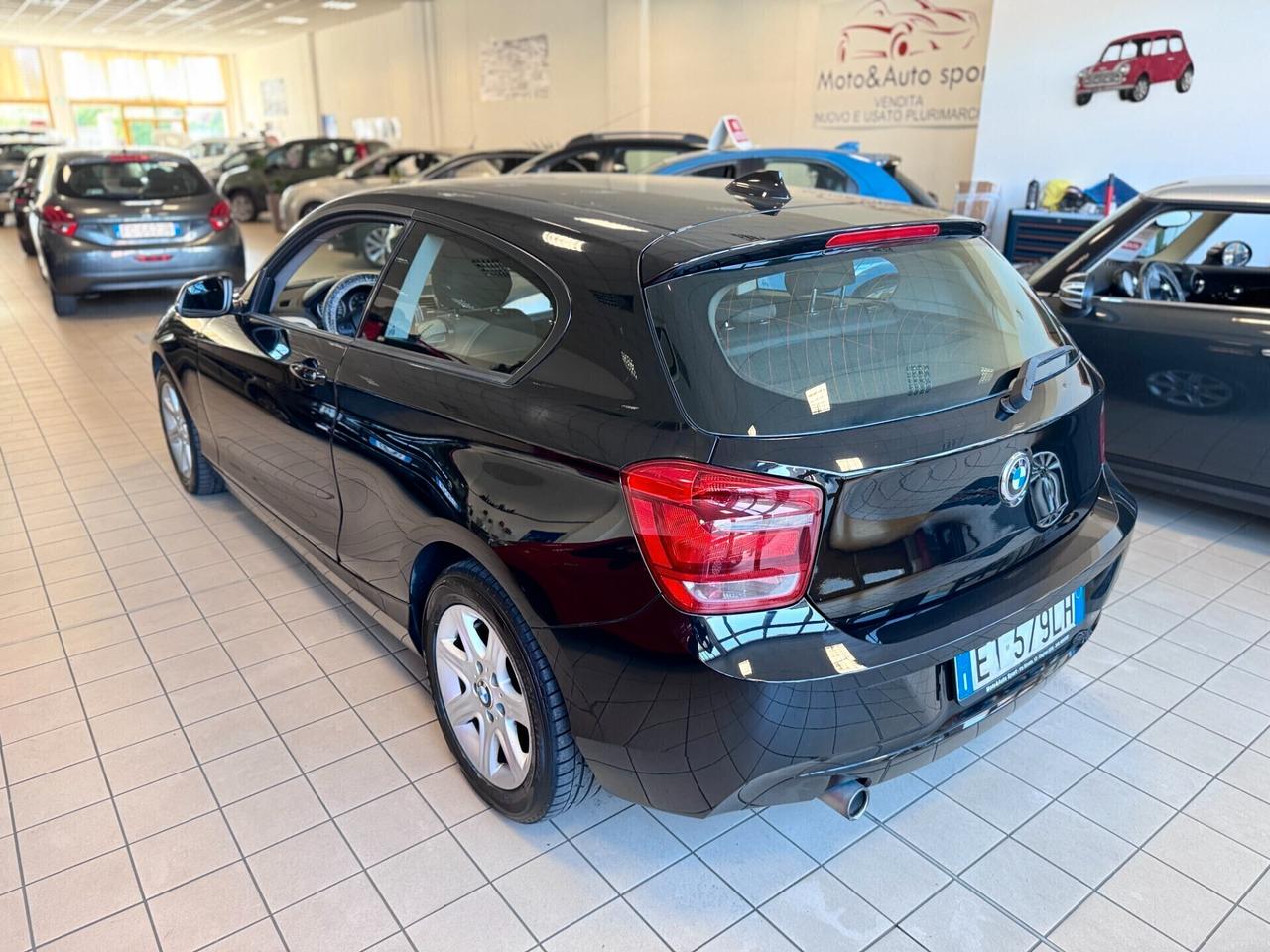Bmw 114 114d 3p. Unique