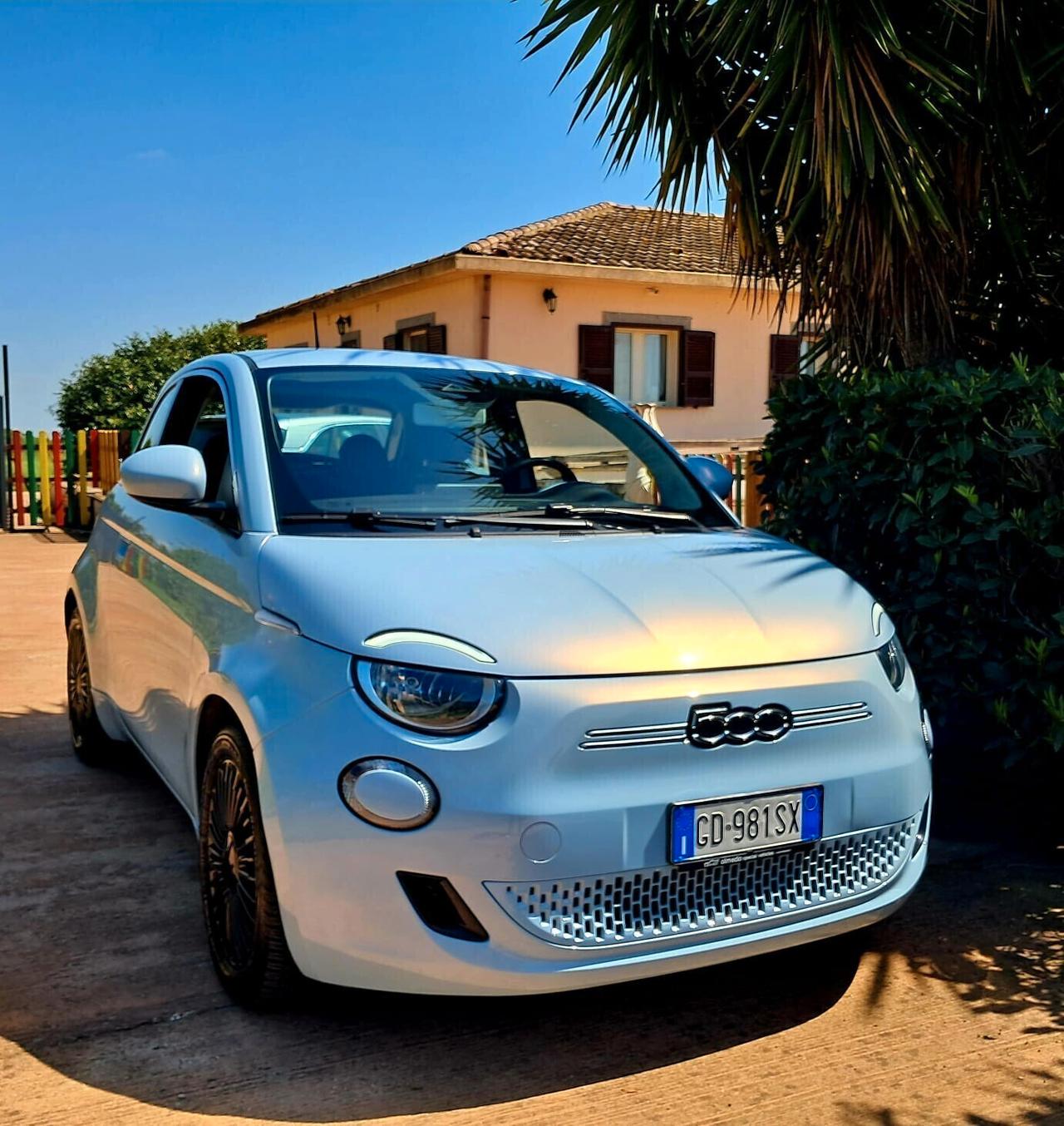 Fiat 500 500e 42 kWh Icon NAVI FULL IVA ESPOSTA
