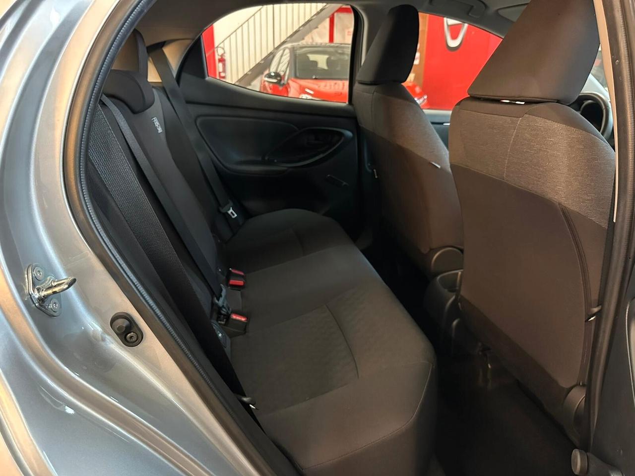 Toyota Yaris 1.0 5 porte Active