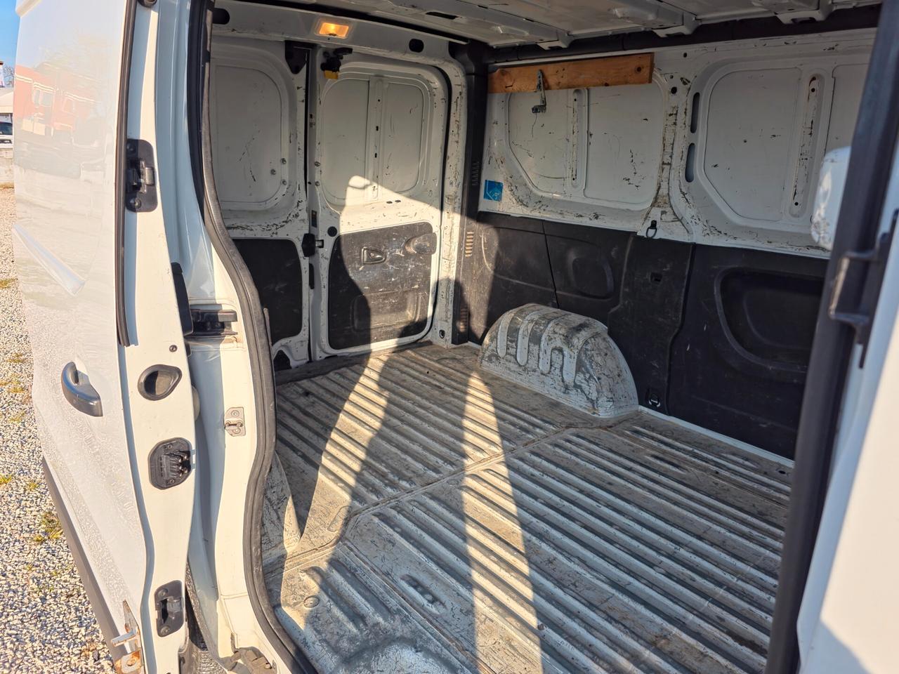 Nissan NV300 27 1.6 dCi 120CV PC-TN Van 2019-E6 Manuale NEO