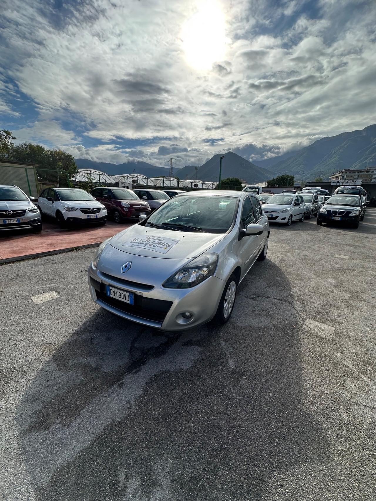 Renault Clio 1.2 16V 5 porte GPL Yahoo!