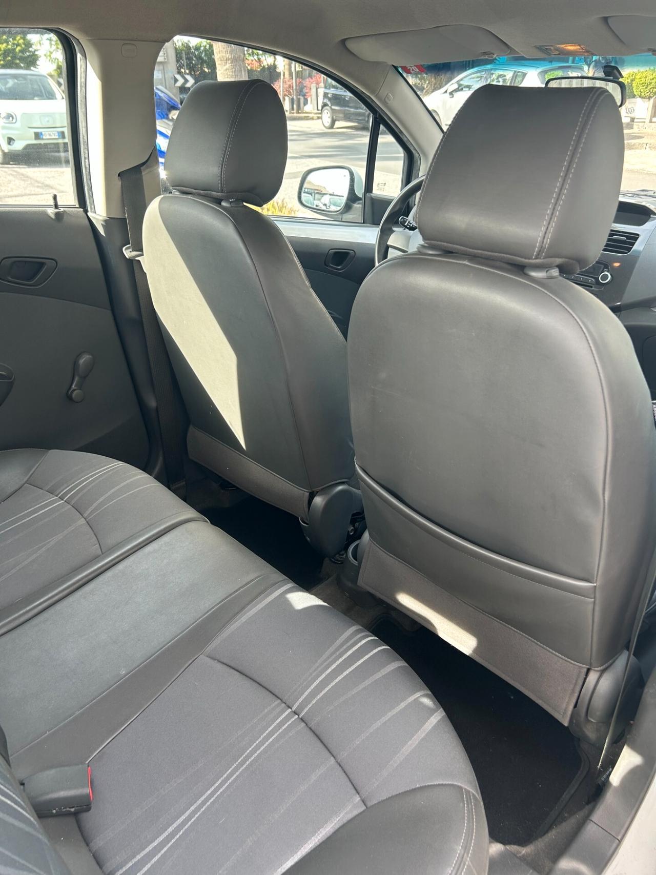 Chevrolet Spark 1.0 LT
