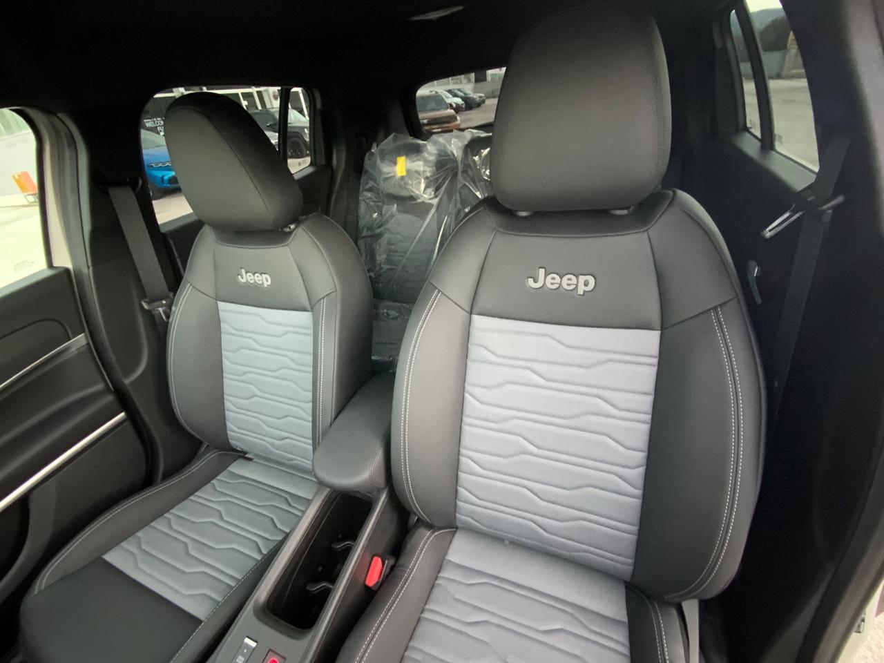 Jeep Avenger 1.2 Turbo 136 CV MHEV 4xe Upland