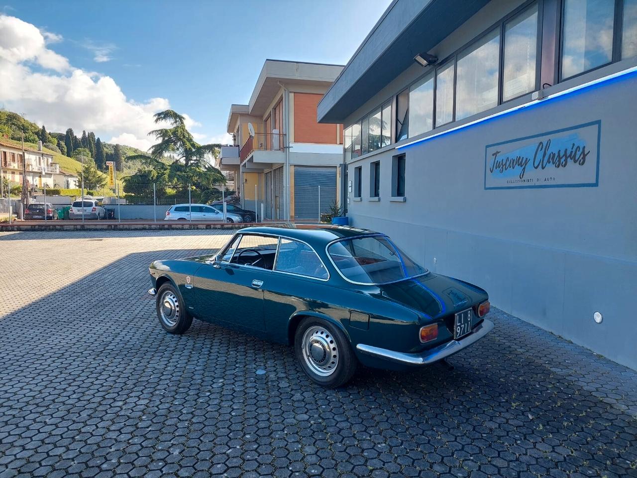 Alfa Romeo GT 1300 Junior scalino