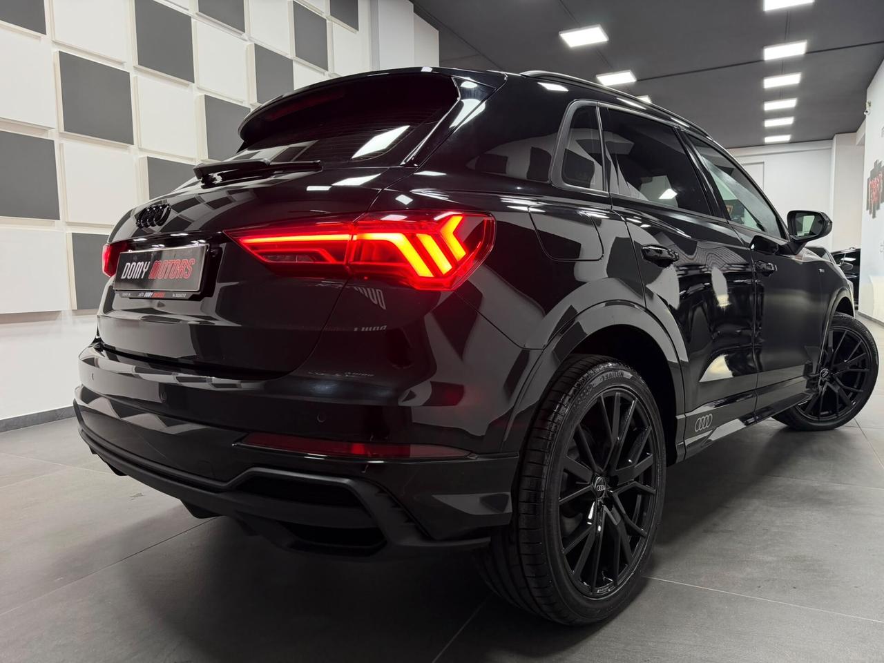 Audi Q3 SUV 35 TDI S tronic S-line