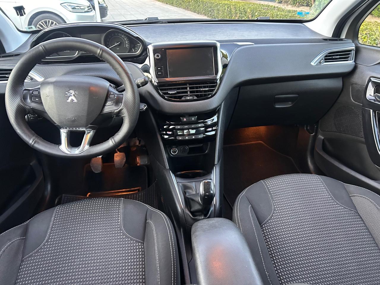 Peugeot 208 BlueHDi 75 5 porte Allure