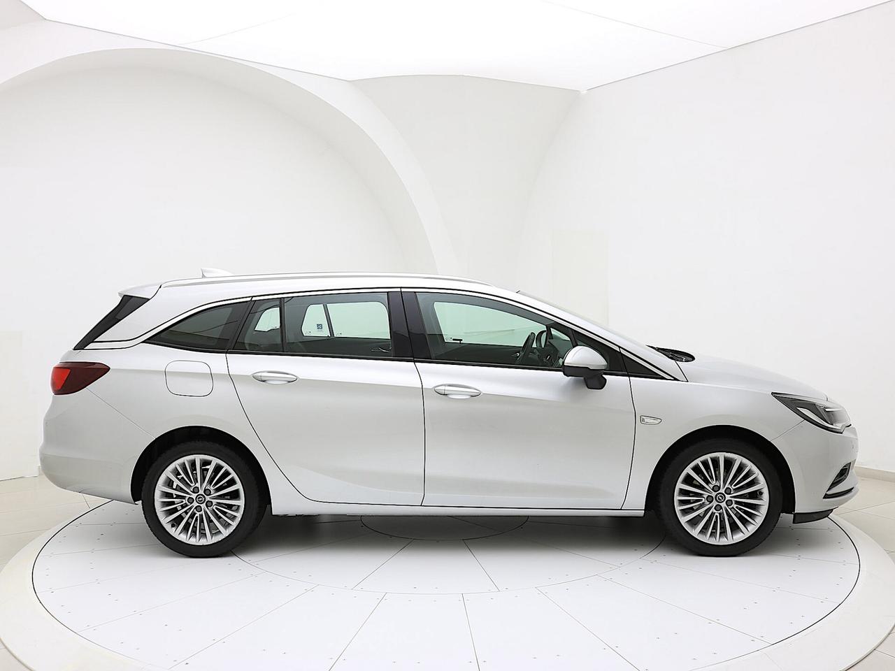 Opel Astra 1.6 CDTi 110CV Sports Tourer Innovation