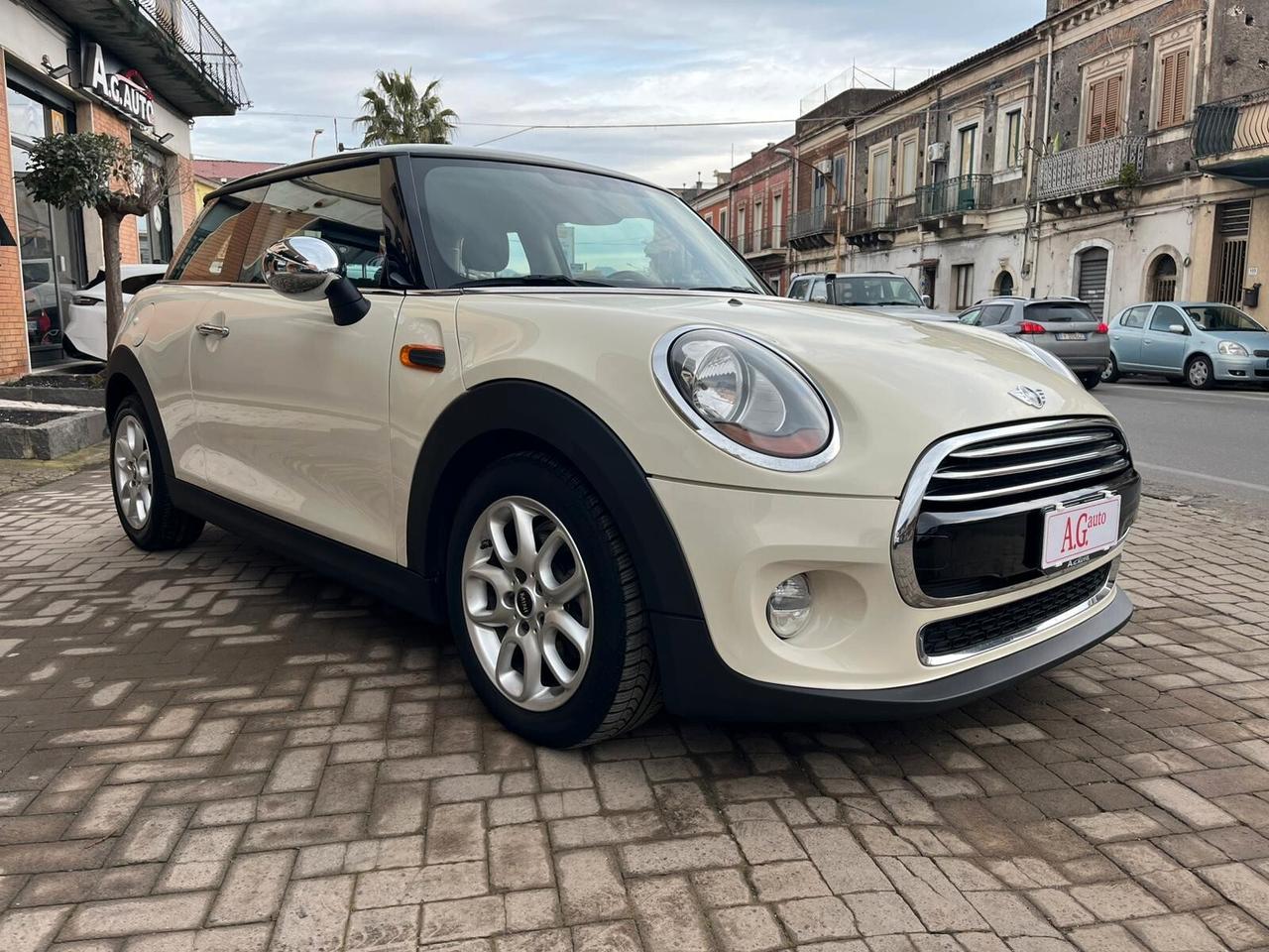 Mini 1.5 Cooper D 115cv