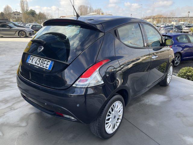 LANCIA Ypsilon 1.2 69 CV 5 porte GPL Ecochic Gold