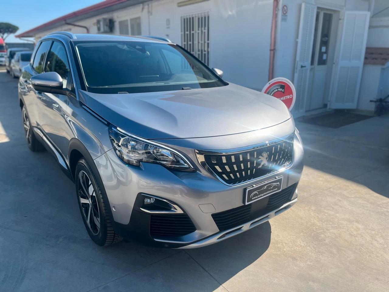 Peugeot 3008 1.5 BlueHDi 130 aut. Allure/ LED Navi Retro