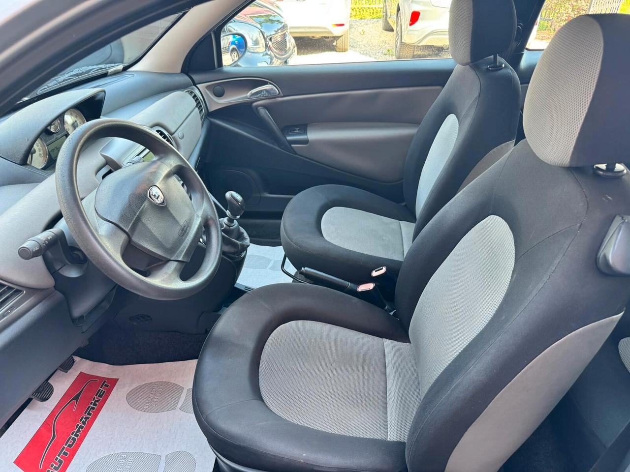 Lancia Ypsilon 1.2 Argento 60cv