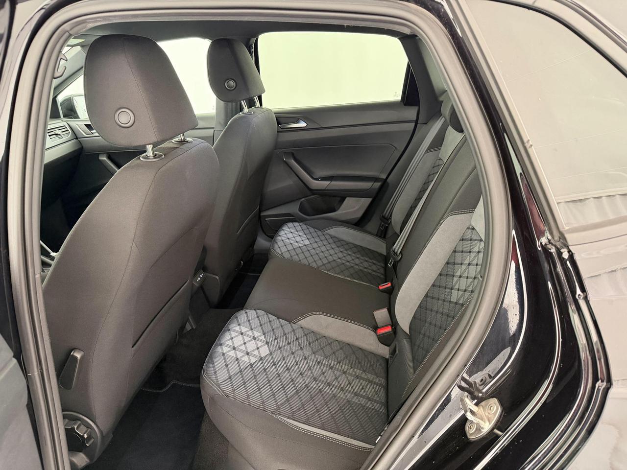 Volkswagen Polo 1.0 tsi r-line 95cv dsg