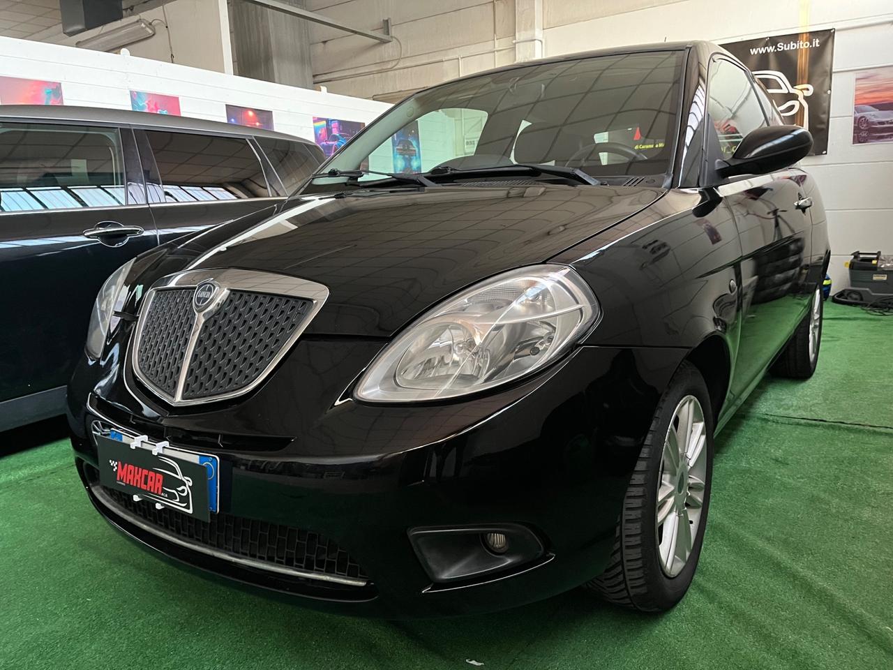 Lancia Ypsilon 1.4 Modamilano