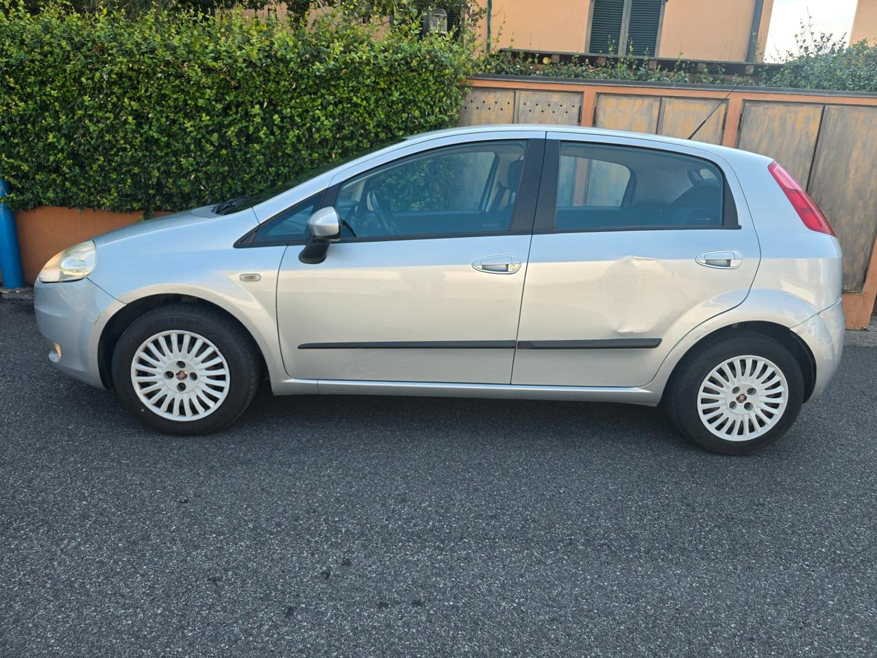 FIAT GRANDE PUNTO 1.2 DYNAMIC "OK NEOPATENTATI"