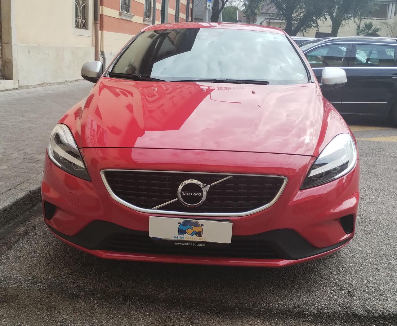 Volvo V40 D2 R-design