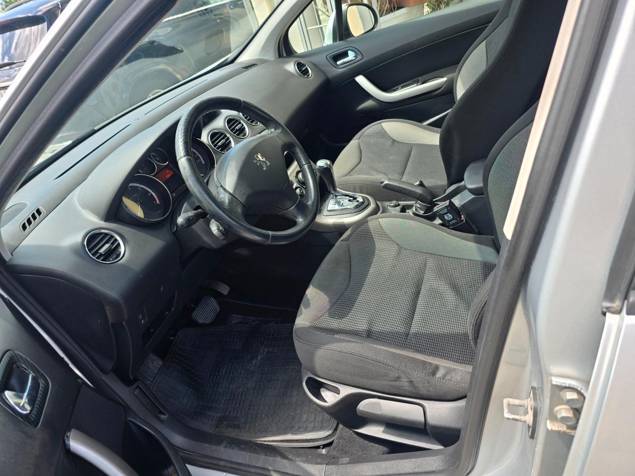 Peugeot 308 1.6 HDi 150CV 5p. Allure