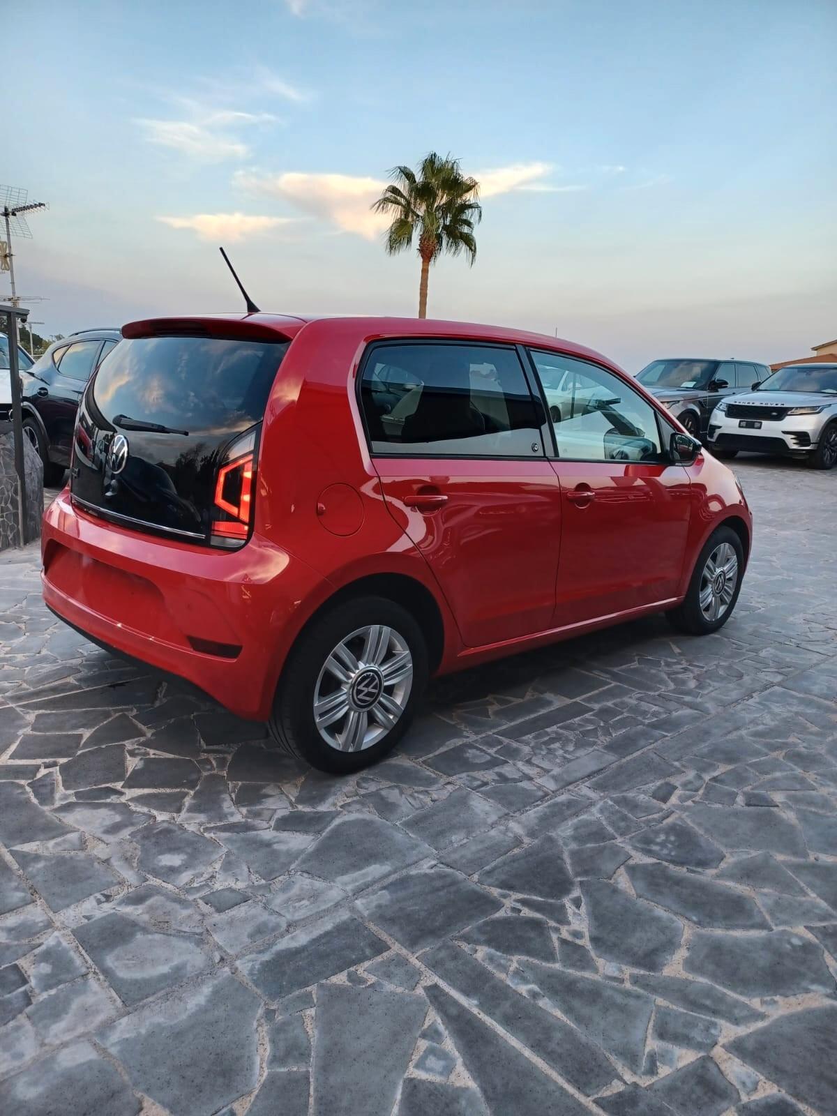 Volkswagen up! 1.0 5p. EVO beats up! BlueMotion Technology