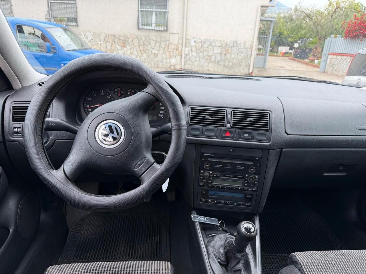 Volkswagen Golf 1.6 16V cat 5 porte Highline-08/2001
