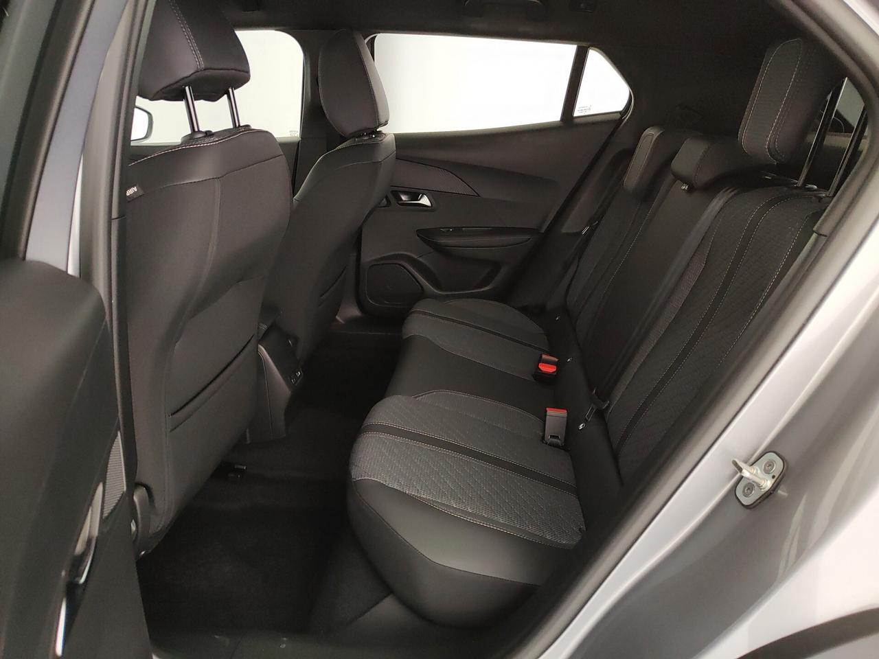 Peugeot 2008 Hybrid 145 e-DCS6 Allure