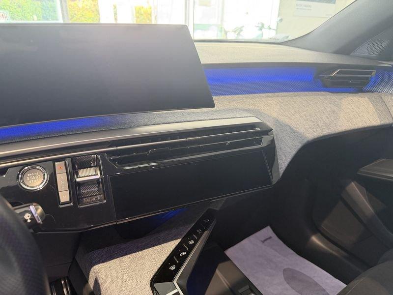 Peugeot 3008 Hybrid 136 GT e-DCS 6