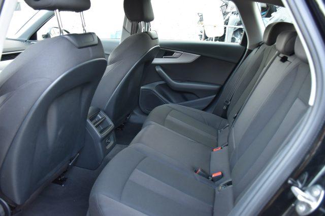 AUDI A4 Avant 30 TDI/136 CV S tronic Business