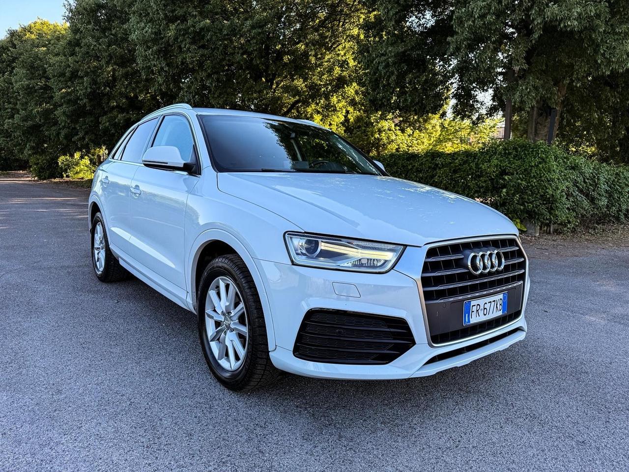 Audi Q3 2.0 TDI 120 CV Sport