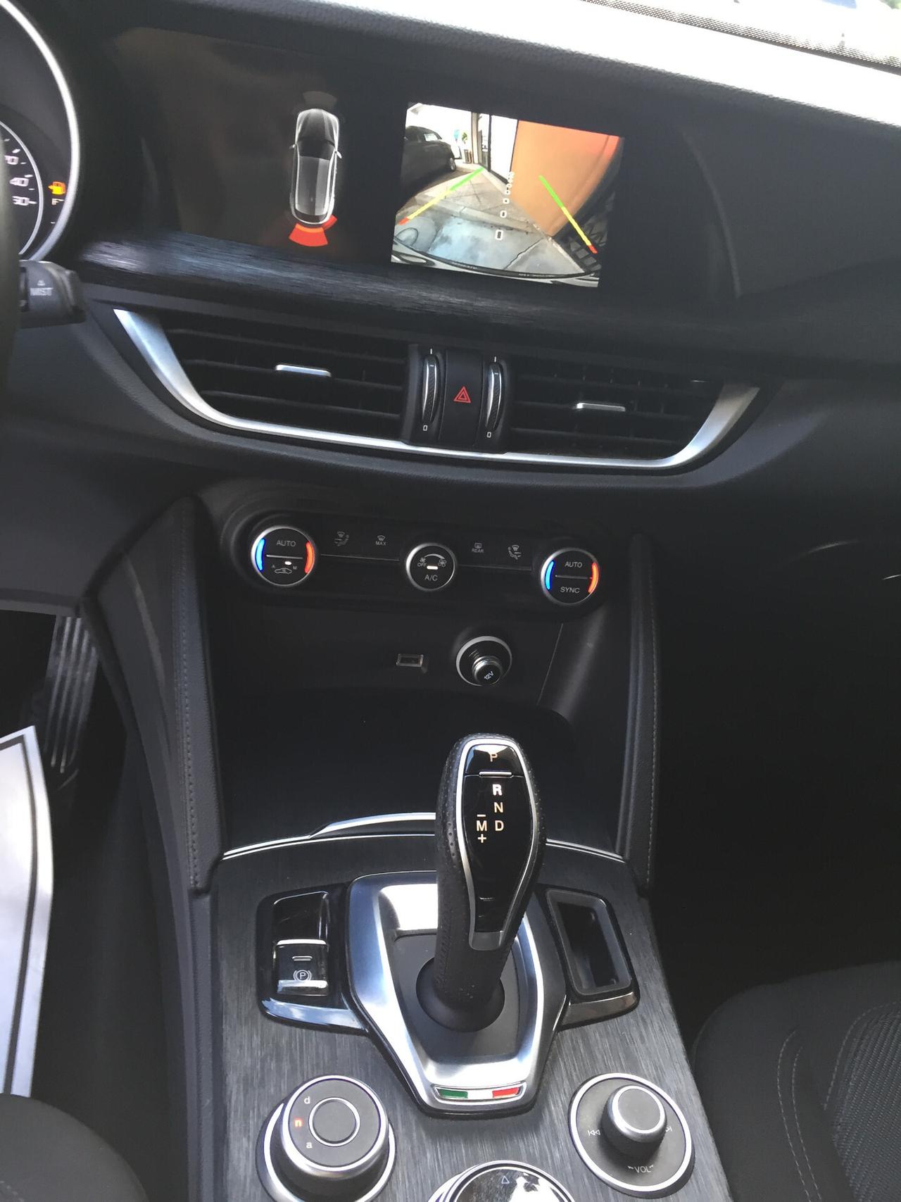 Alfa Romeo Stelvio 2.2 Turbodiesel 160 CV AT8 RWD Business