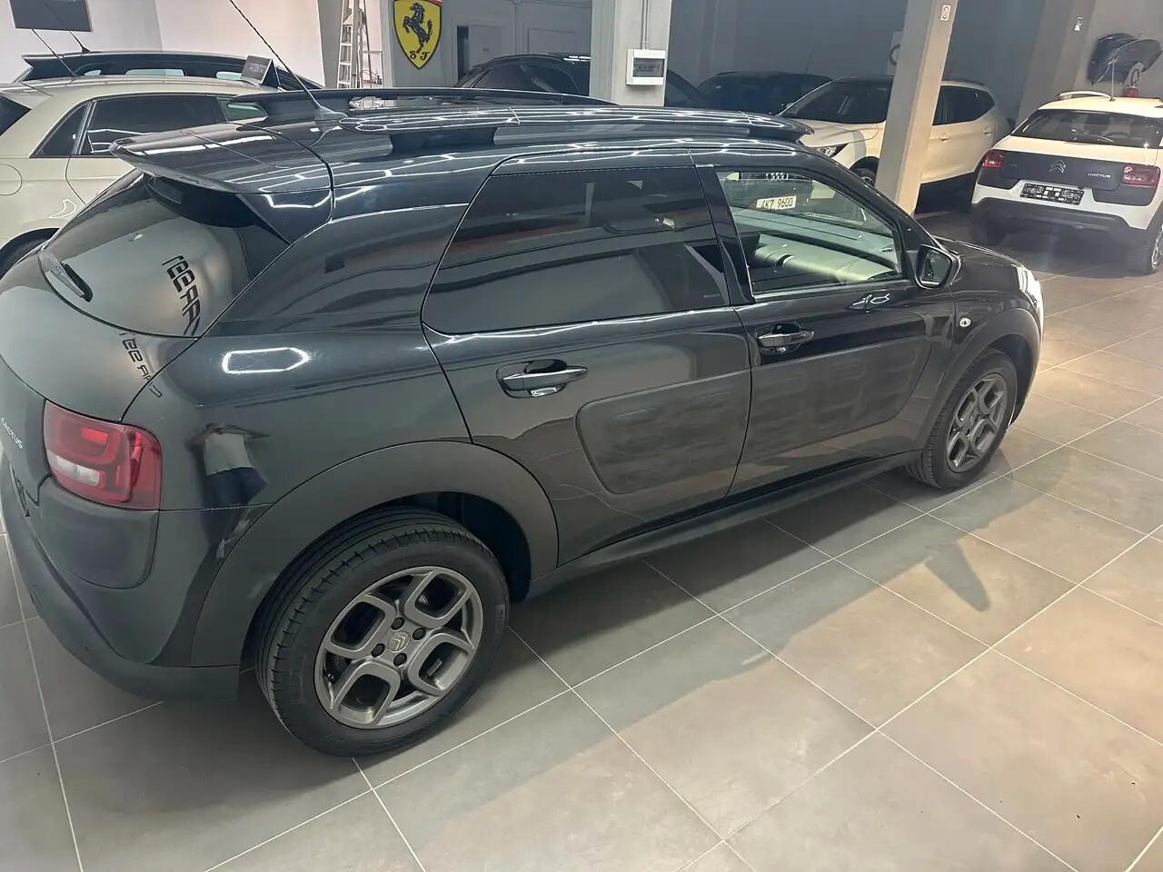 Citroen C4 Cactus BlueHDi 100 Shine