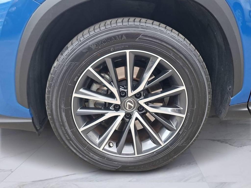 Lexus NX 2.5 Hybrid Premium 4WD e-CVT