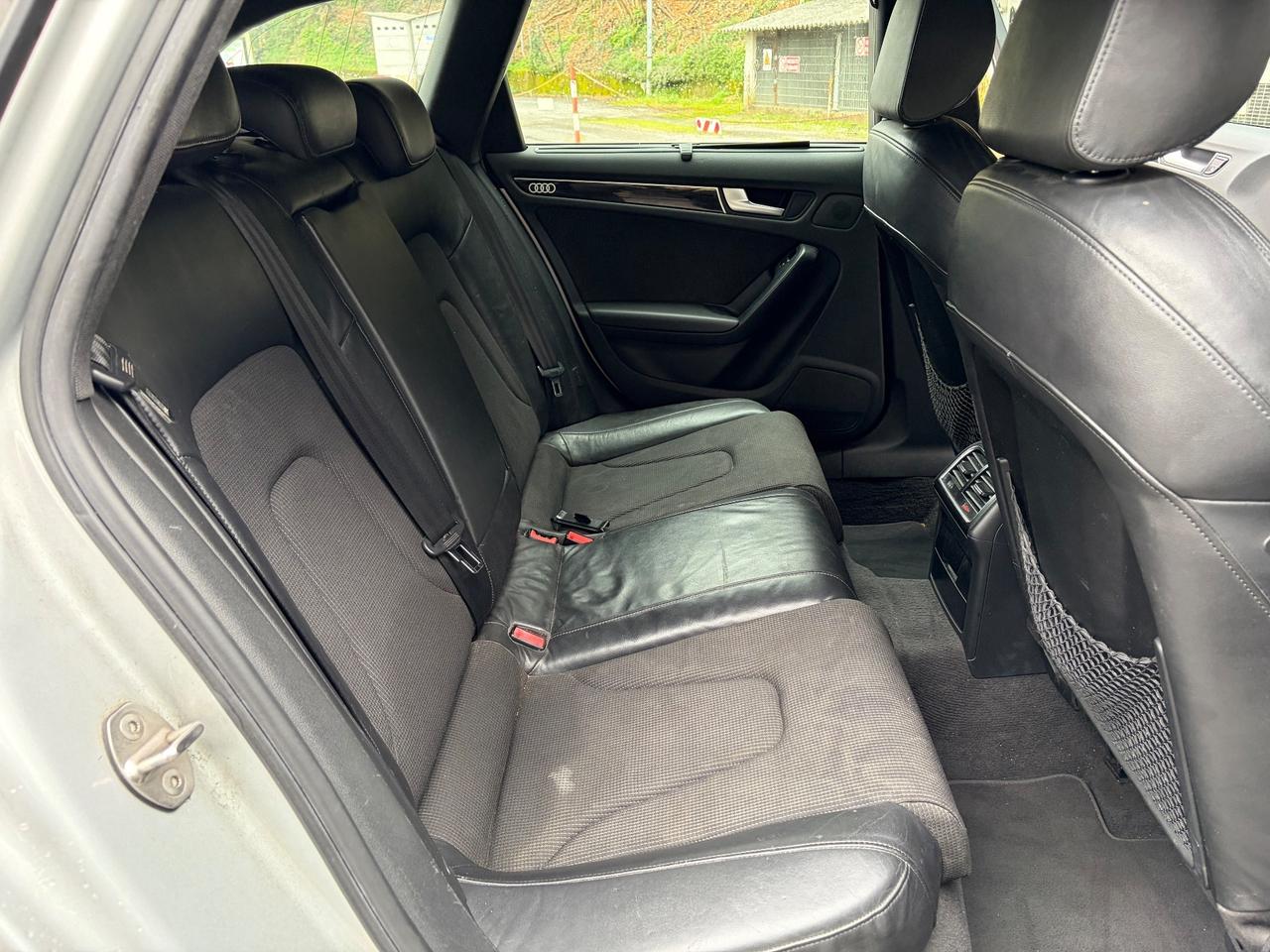 Audi A4 2.0 TDI 143CV SLINE - 2010 EURO5 MANUALE