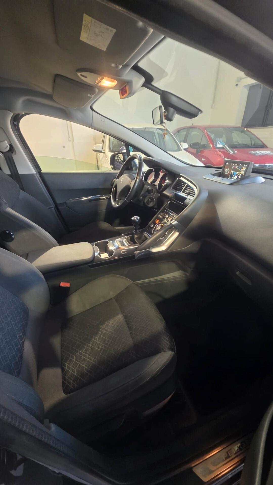 Peugeot 3008 BlueHDi 120 EAT6 S&S Allure