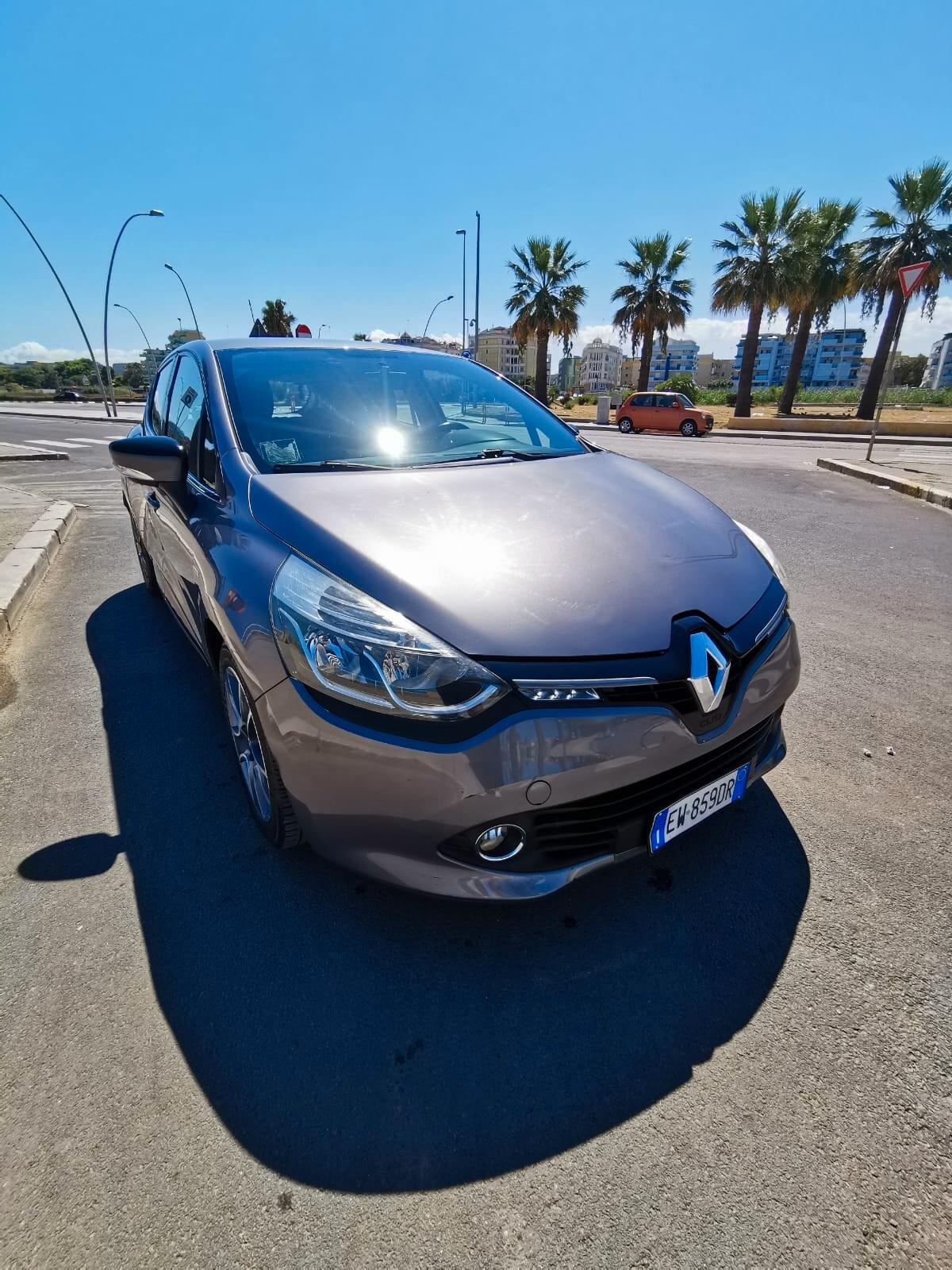 Renault Clio 1.5 dCi 8V 90CV 5P. Costume National