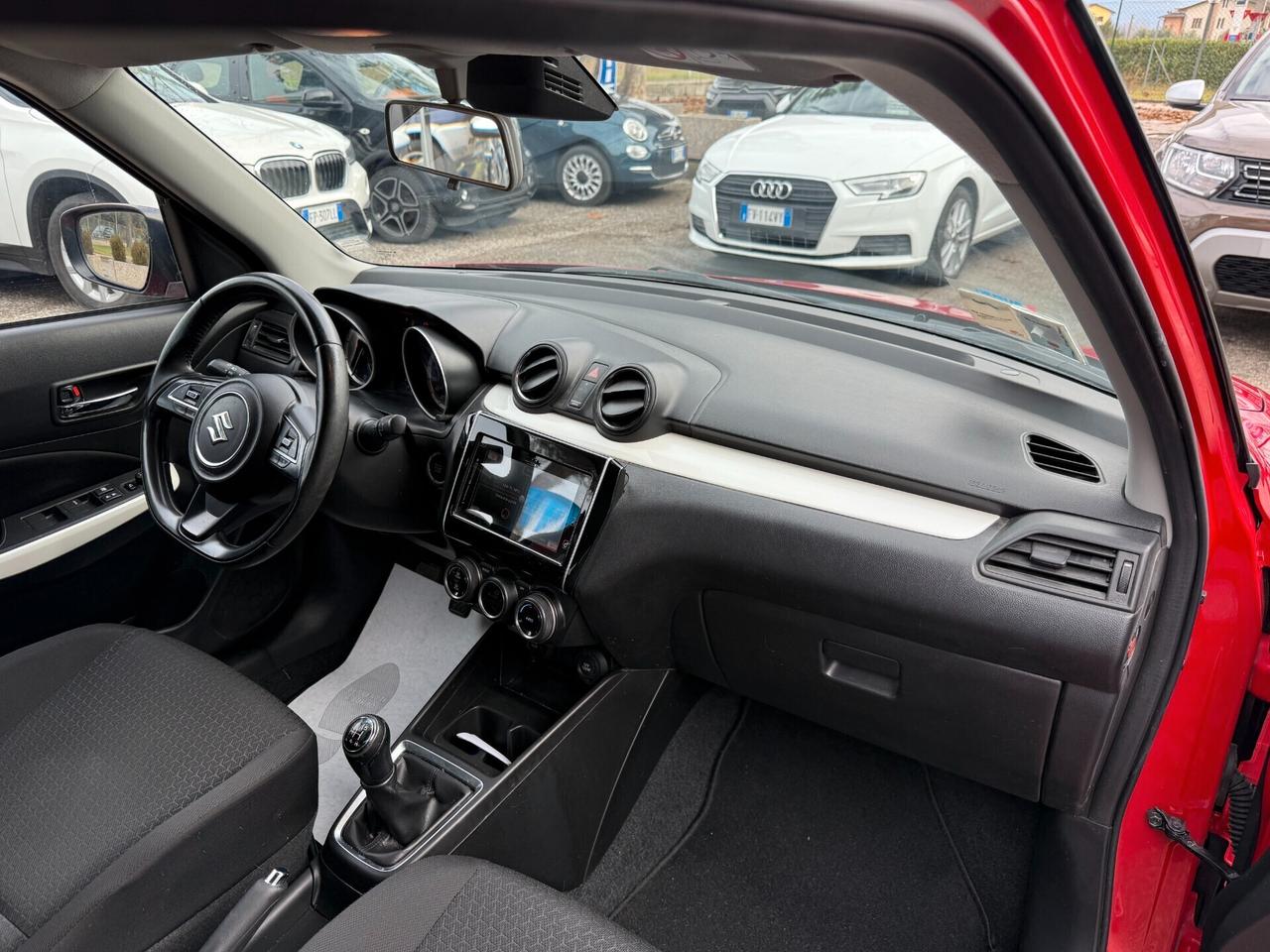 " UNA CHICCA " Suzuki Swift 1.2 Hybrid / GPL