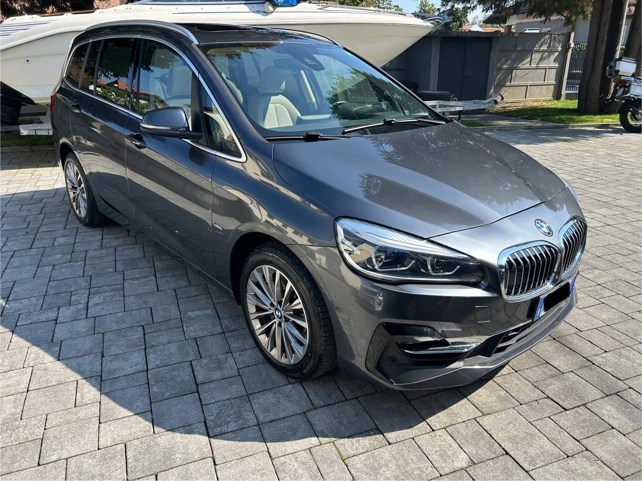 Bmw 218d Gran Tourer Luxury 7p CAMBIO AUT. PROBLEMI